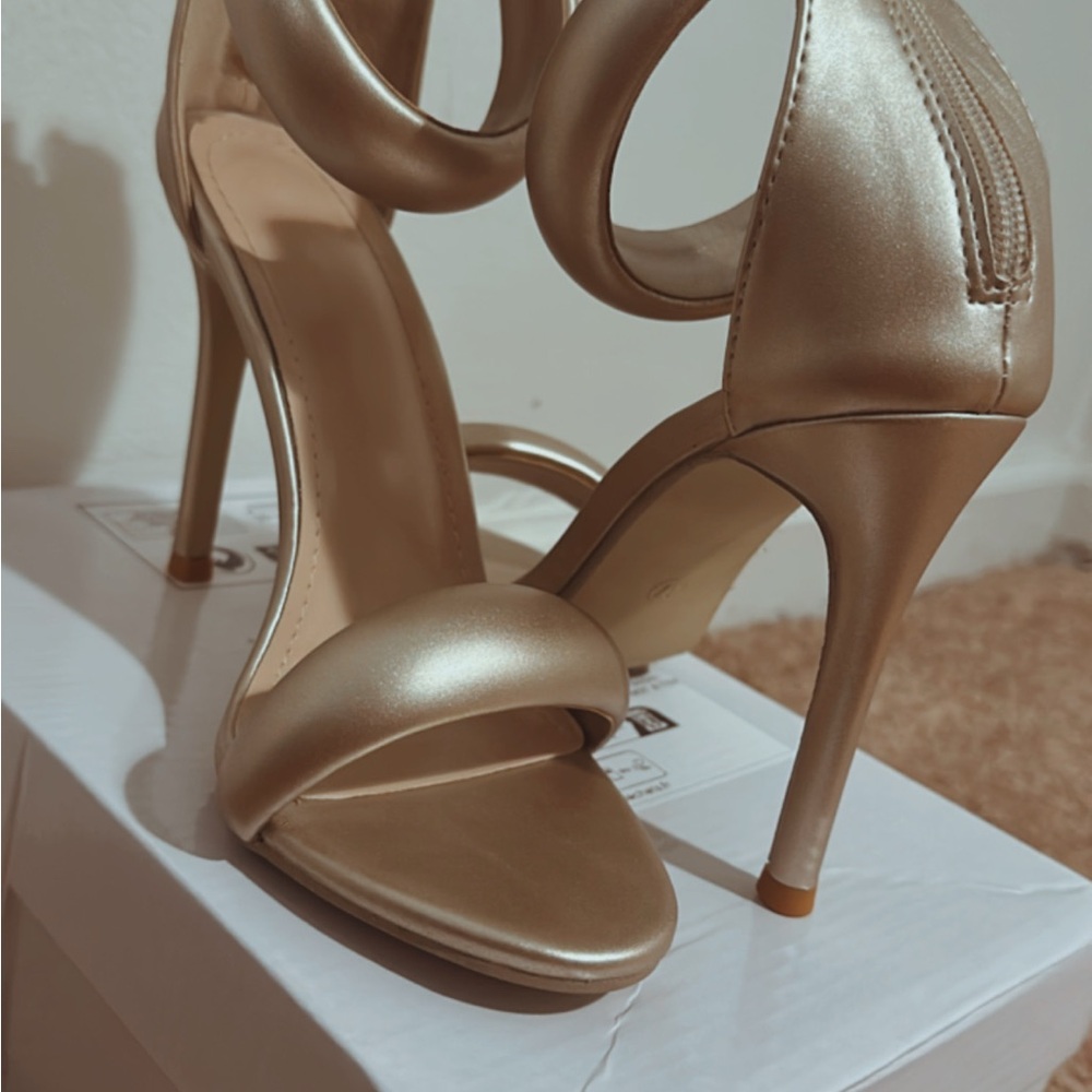 Elegant Gold Stiletto Heels